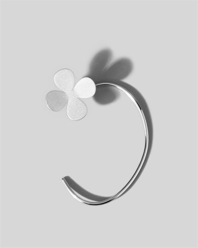 Кафф Flower из коллекции "Sofia" alvaar